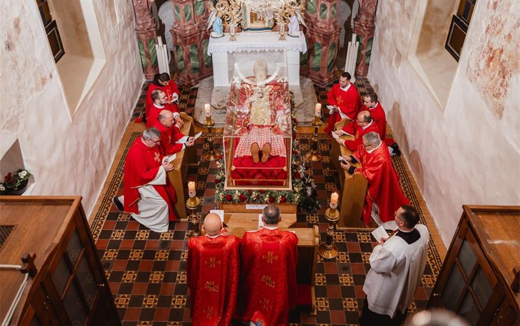Vjernici Karlovačkog dekanata hodočastili u Krašić